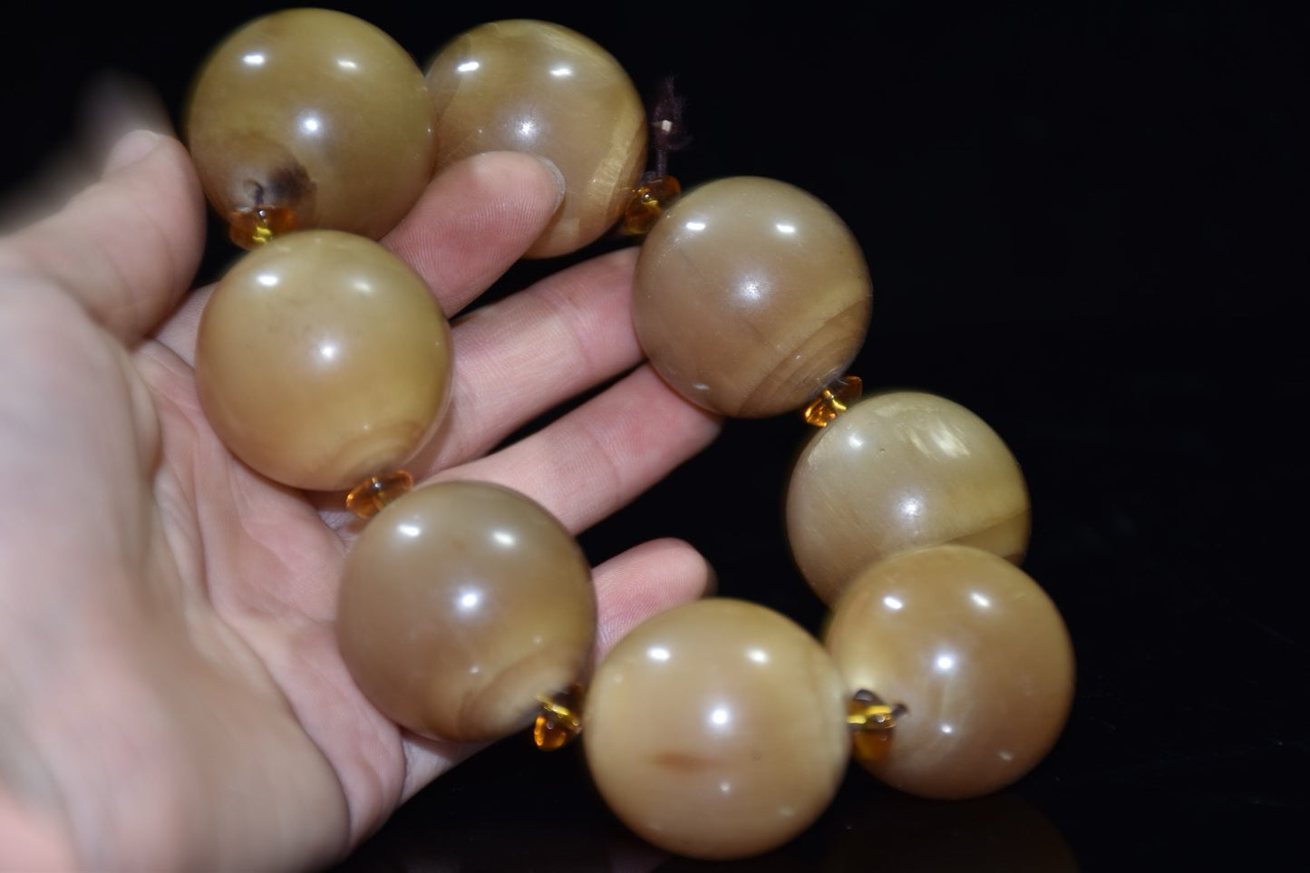 Chinese antique ox horn round bead bracelet