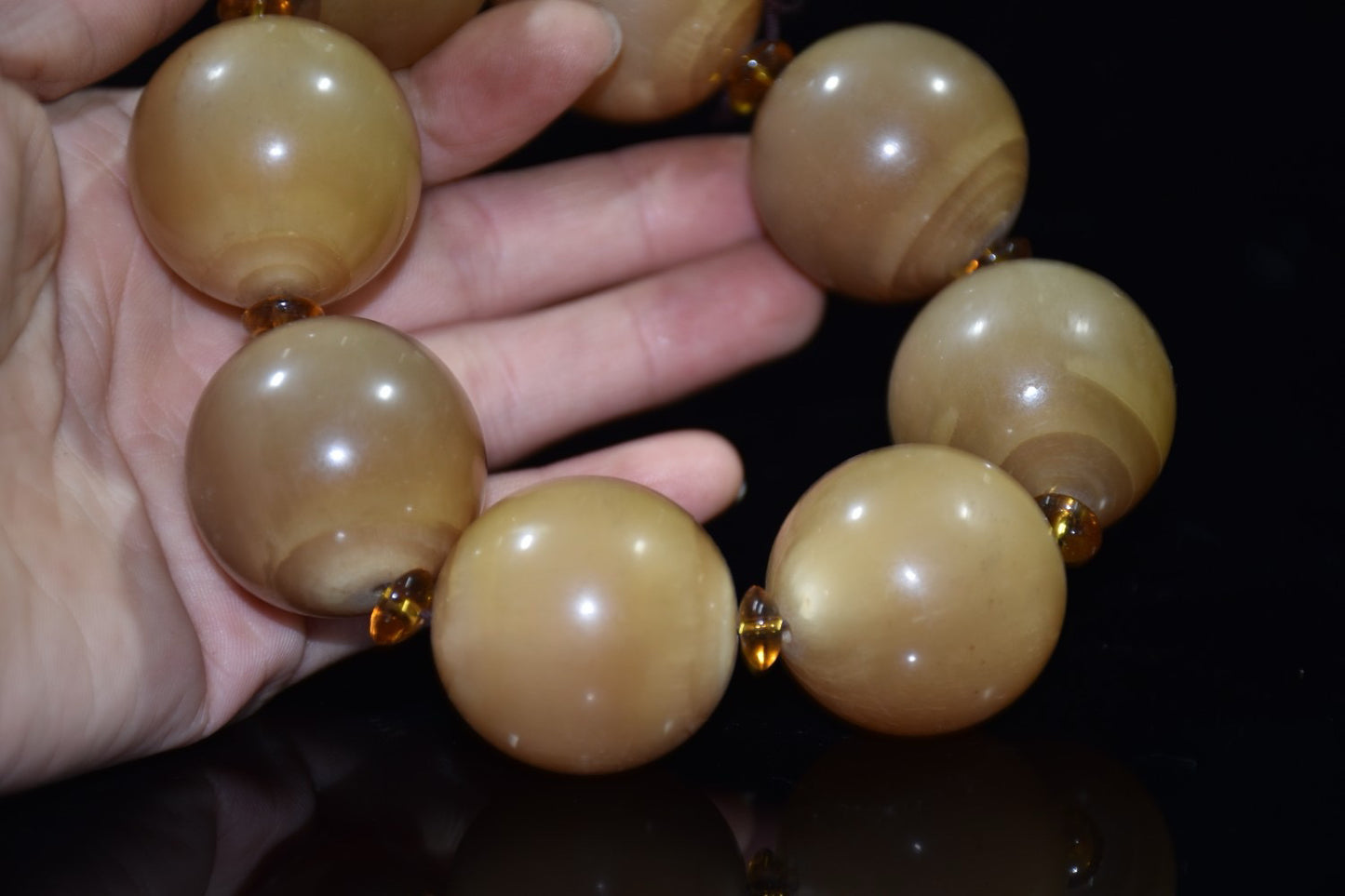 Chinese antique ox horn round bead bracelet