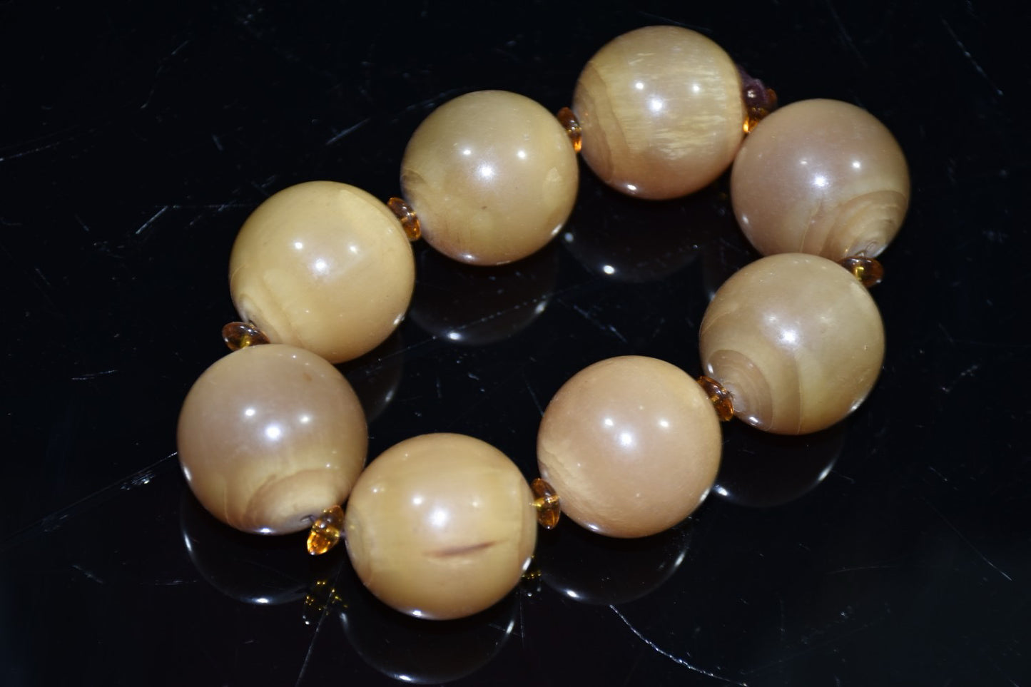 Chinese antique ox horn round bead bracelet