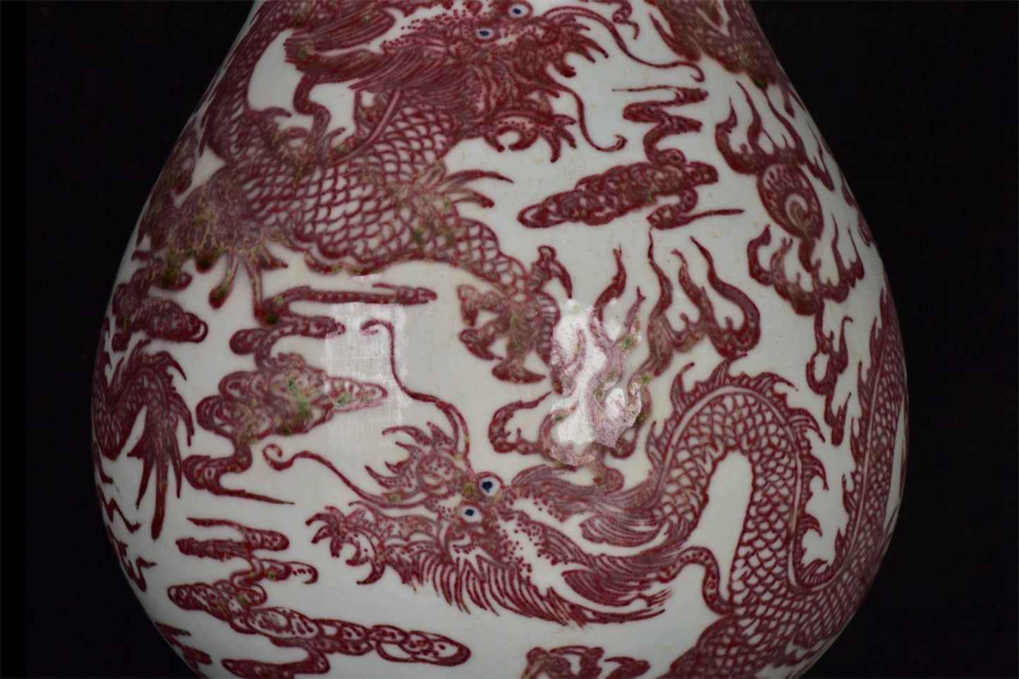 Chinese antique glazed red auspicious cloud dragon patterned pipa statue