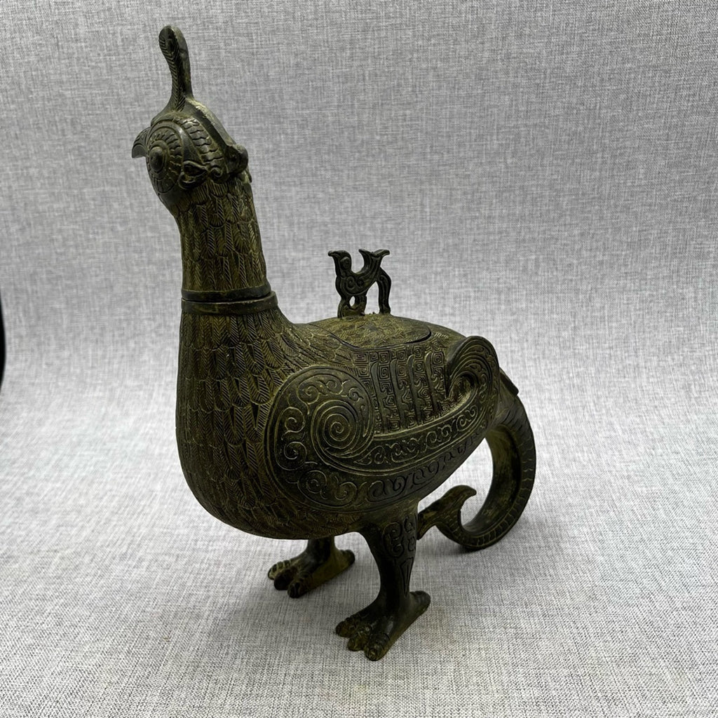 Bronze wine container