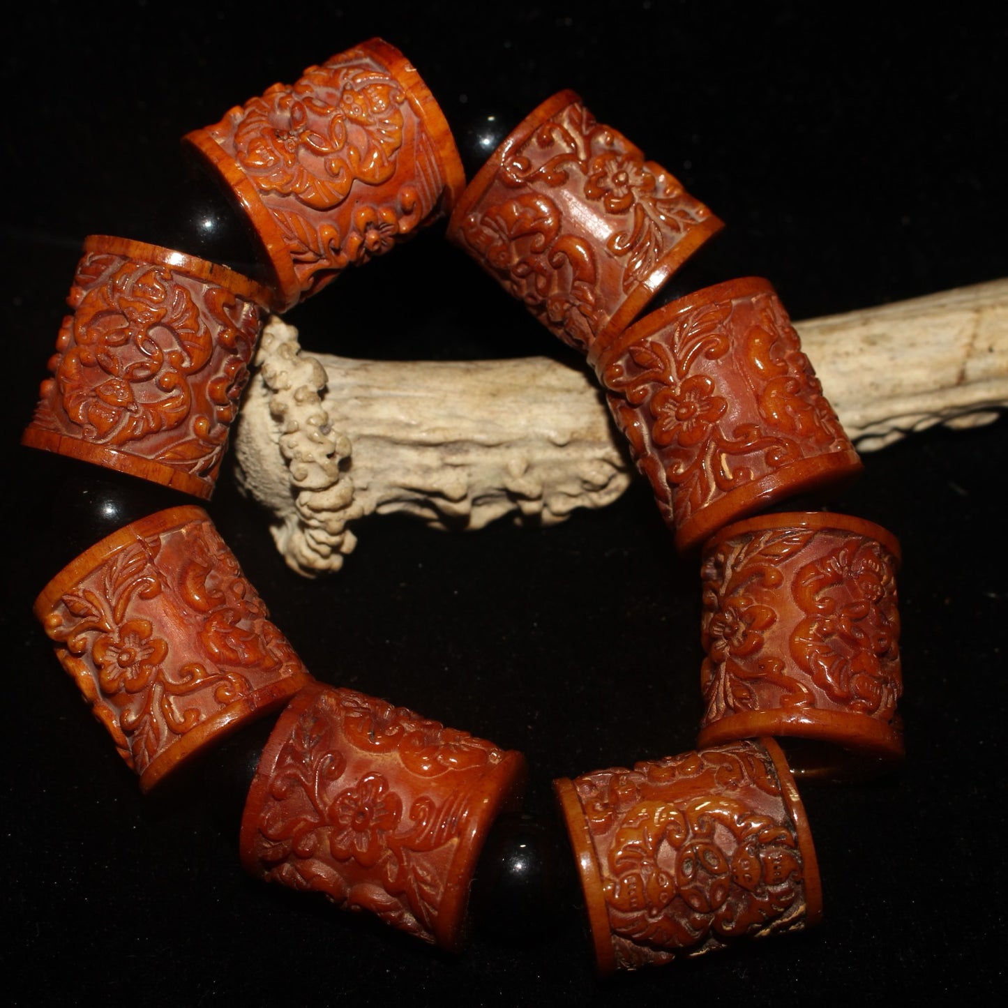 Chinese antique pure cow bone bucket bead carved bracelet