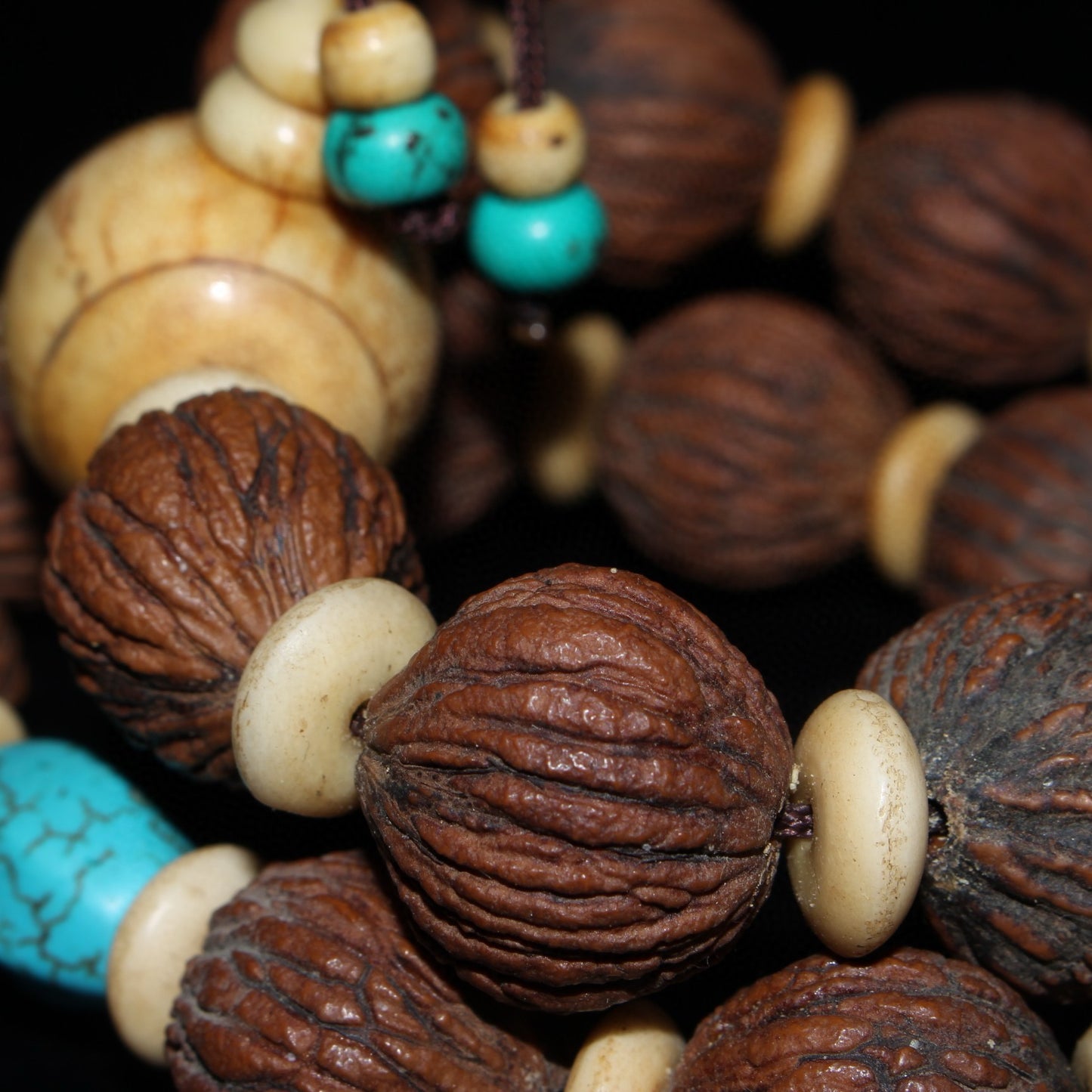 Chinese Antique Monkey Head Walnut with Bone Tee Bone Spacer Handheld Bracelet