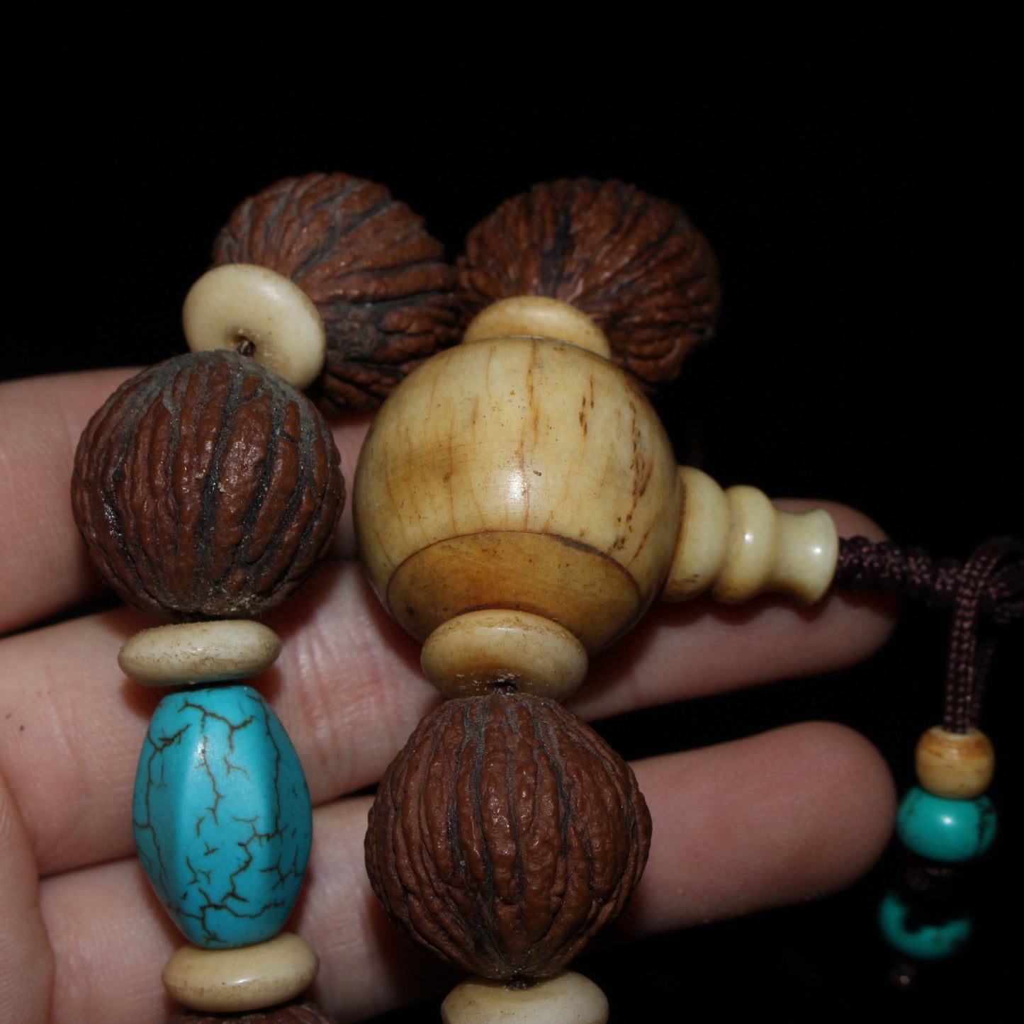 Chinese Antique Monkey Head Walnut with Bone Tee Bone Spacer Handheld Bracelet