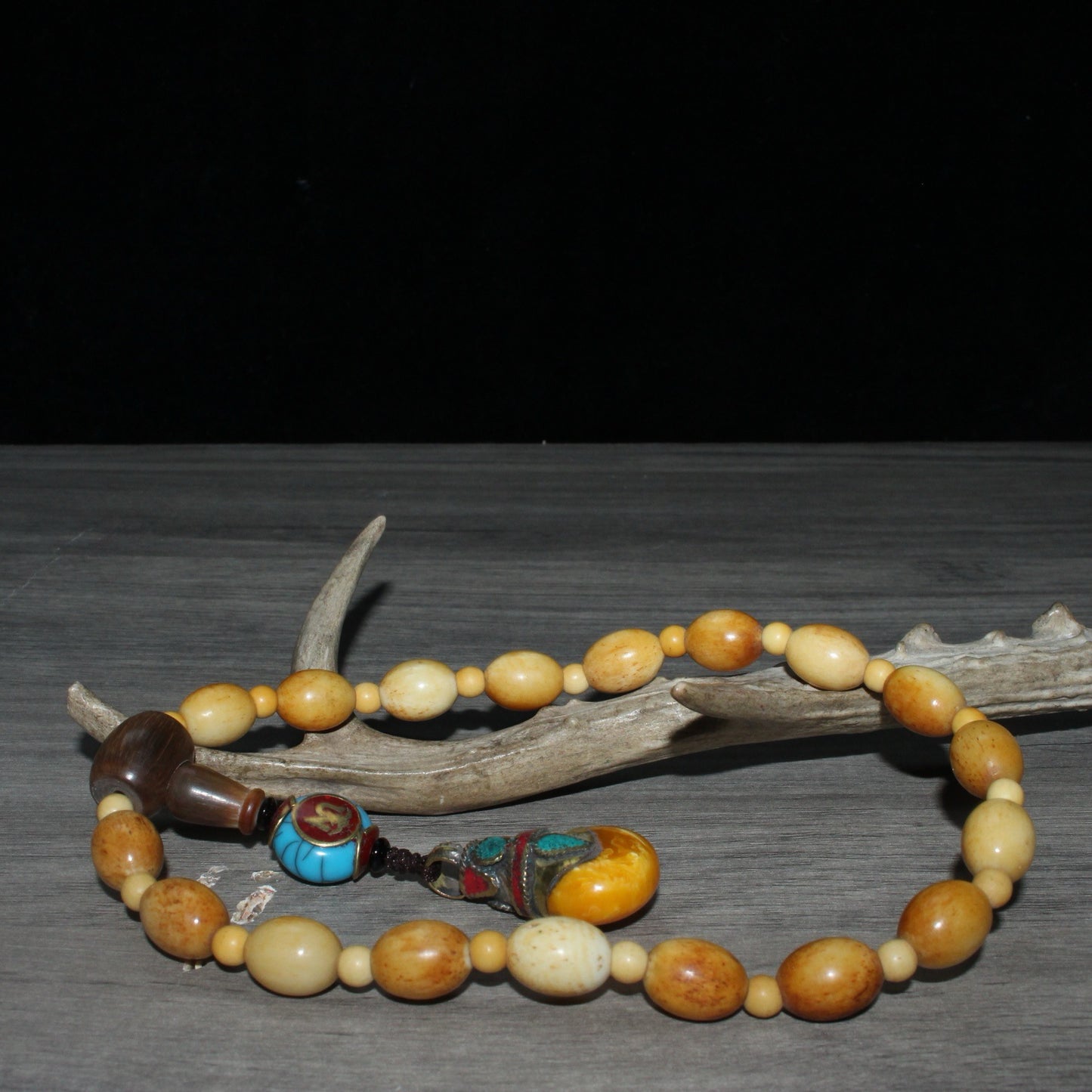 Chinese Antique Bull Horn Three way Green Pine Honey Wax Pendant Handheld Bracelet