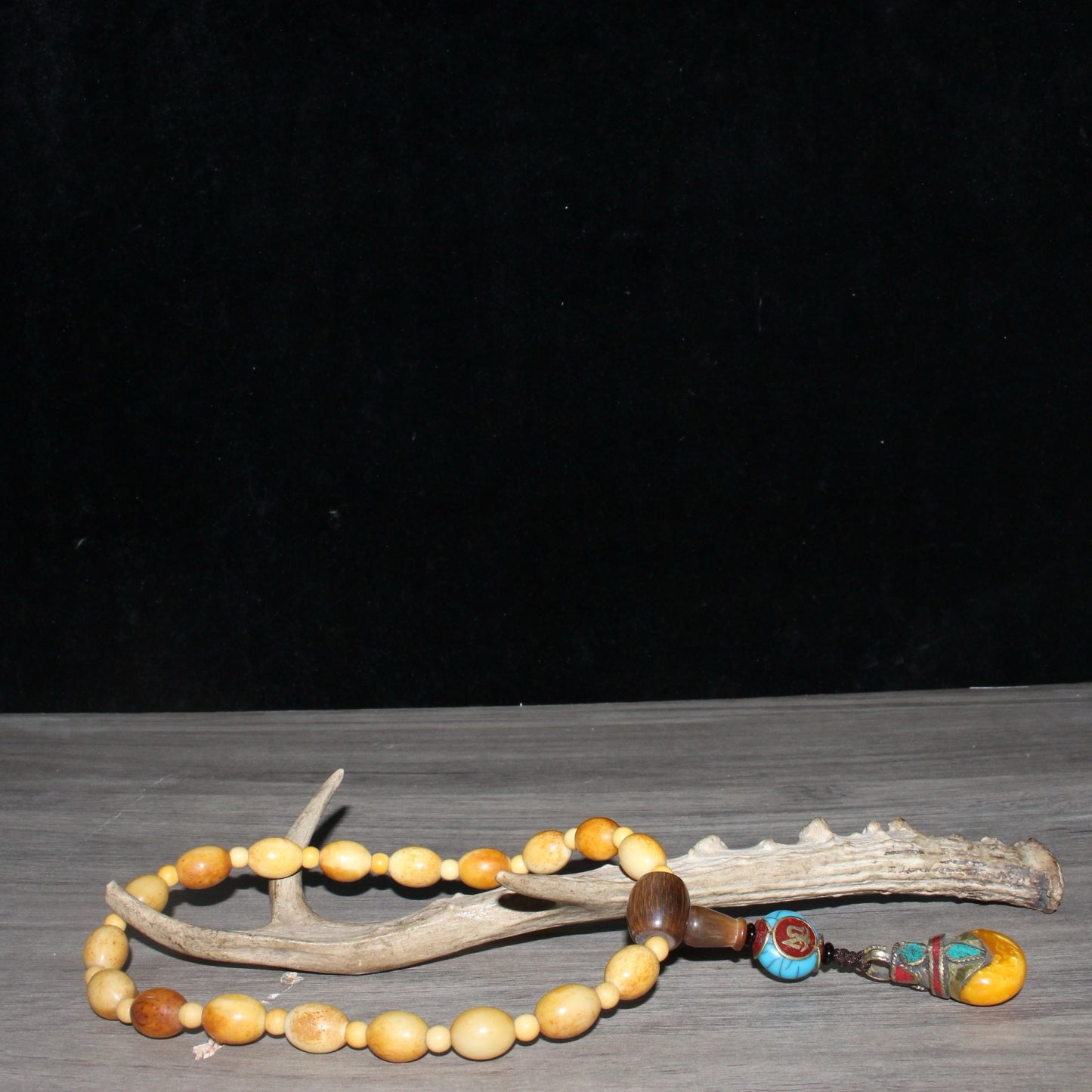 Chinese Antique Bull Horn Three way Green Pine Honey Wax Pendant Handheld Bracelet