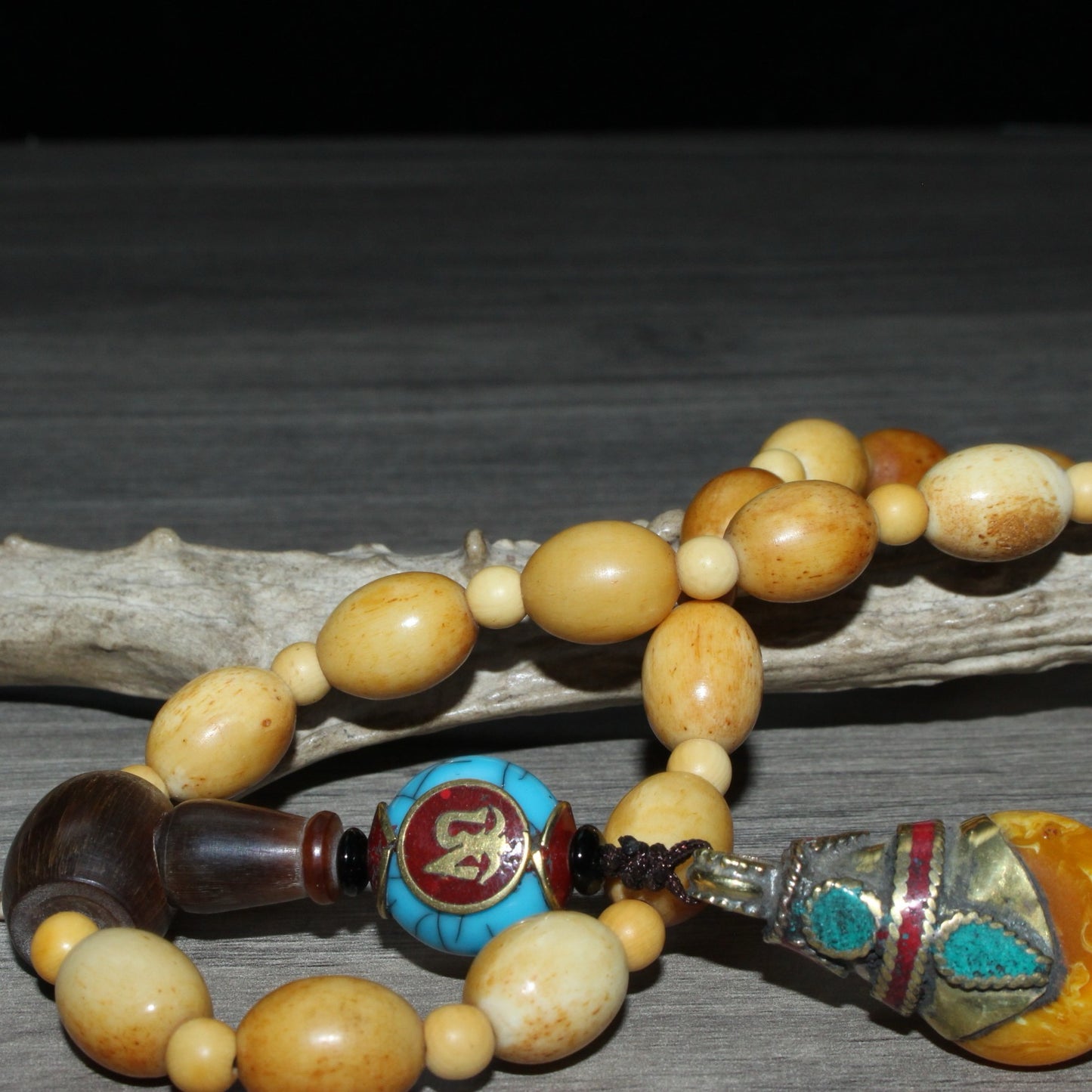 Chinese Antique Bull Horn Three way Green Pine Honey Wax Pendant Handheld Bracelet