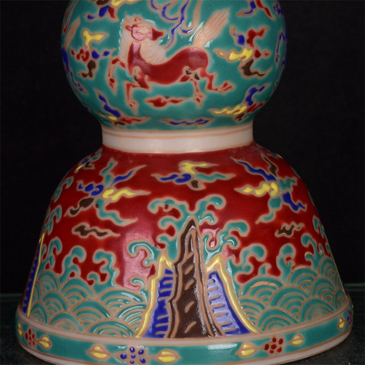 Chinese antique gold painted colorful flower drums