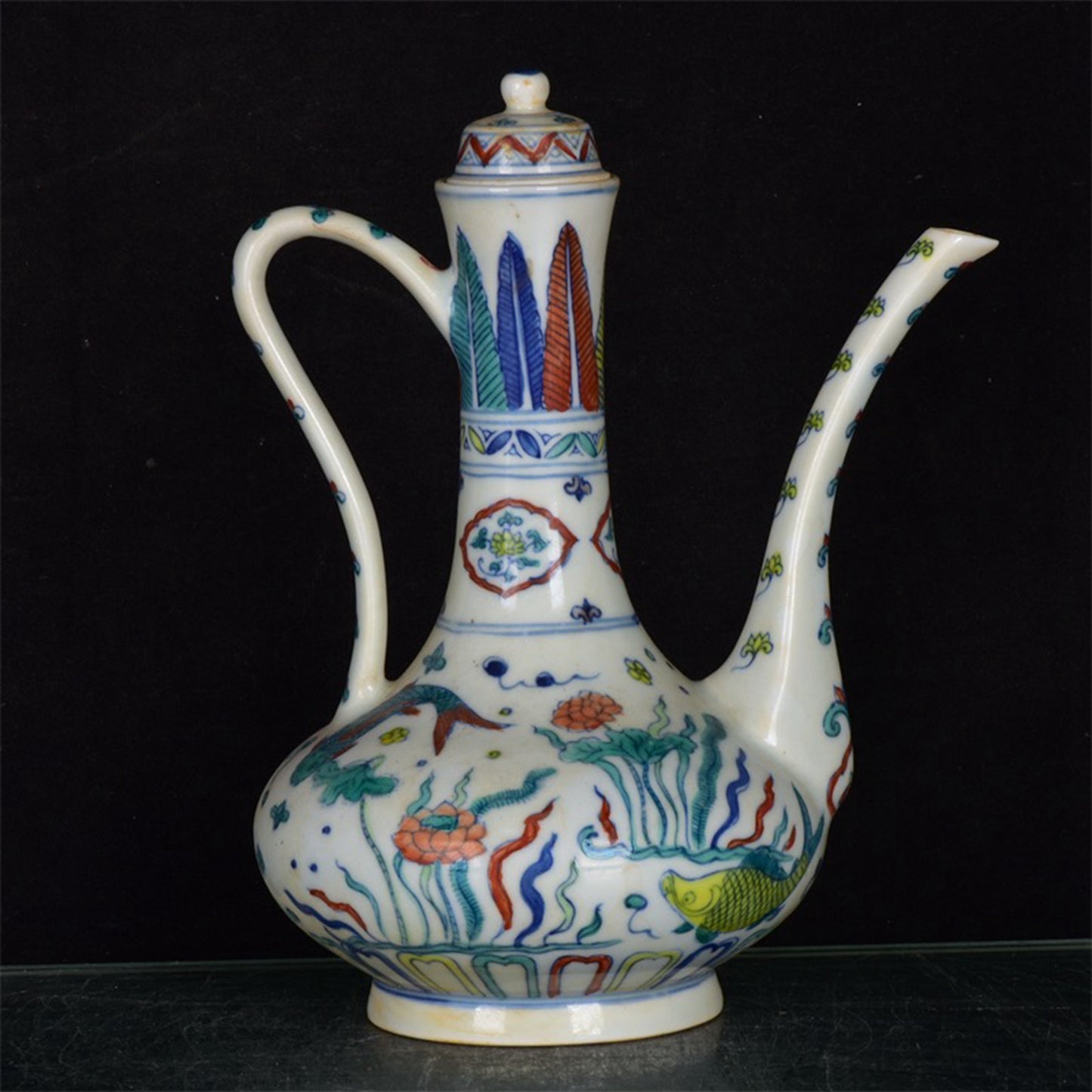 Chinese antique colorful fish and algae patterned teapot