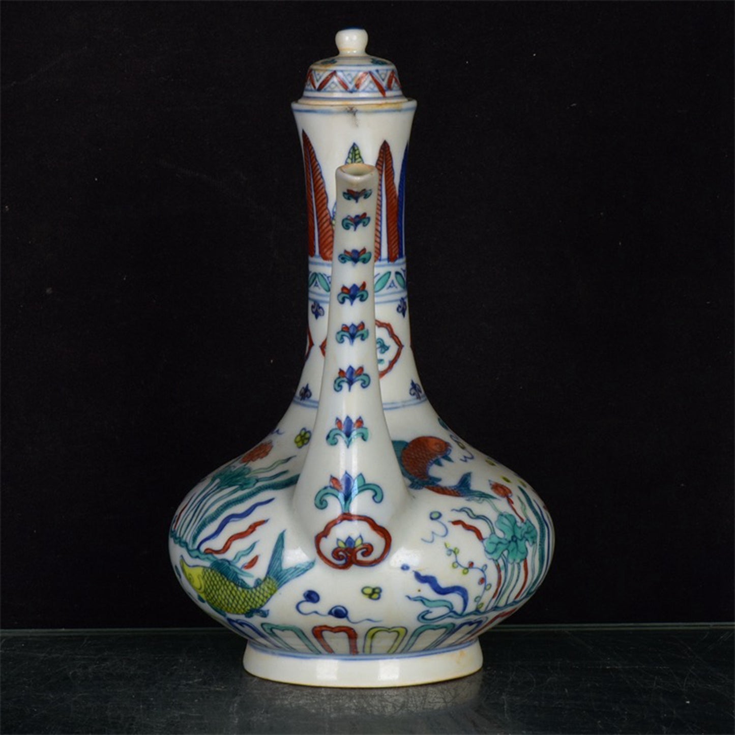 Chinese antique colorful fish and algae patterned teapot