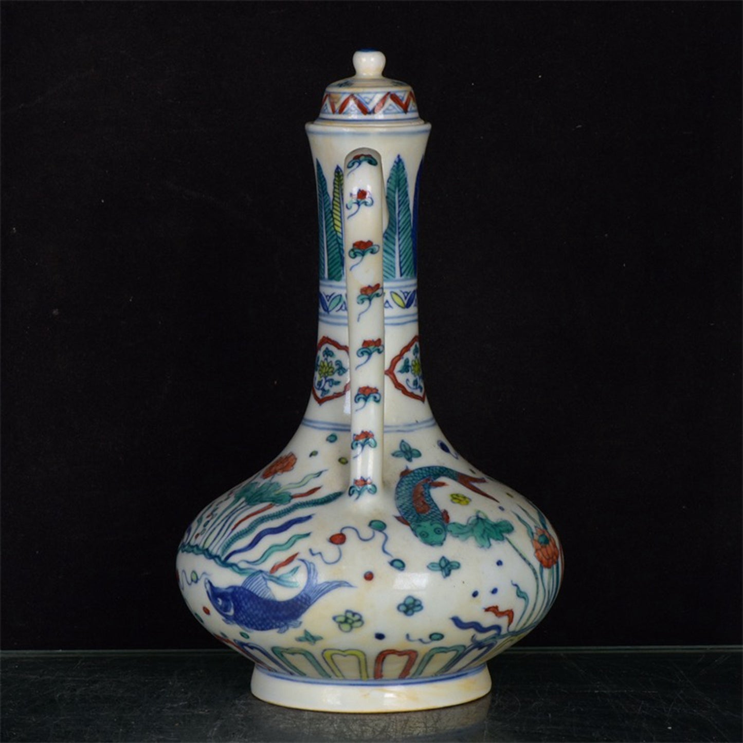 Chinese antique colorful fish and algae patterned teapot