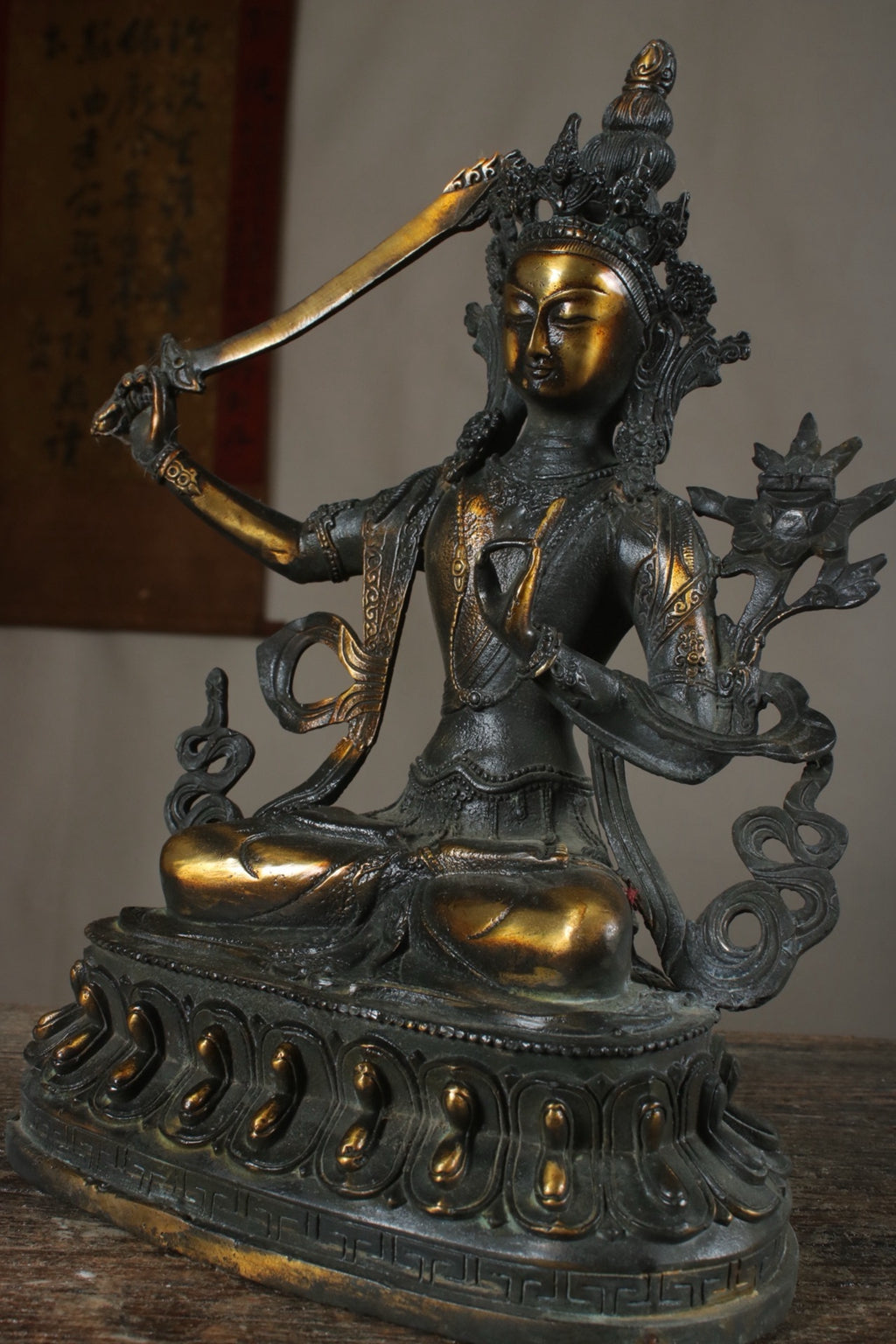 A finely crafted Manjushri Bodhisattva with copper gilded gold craftsmanship