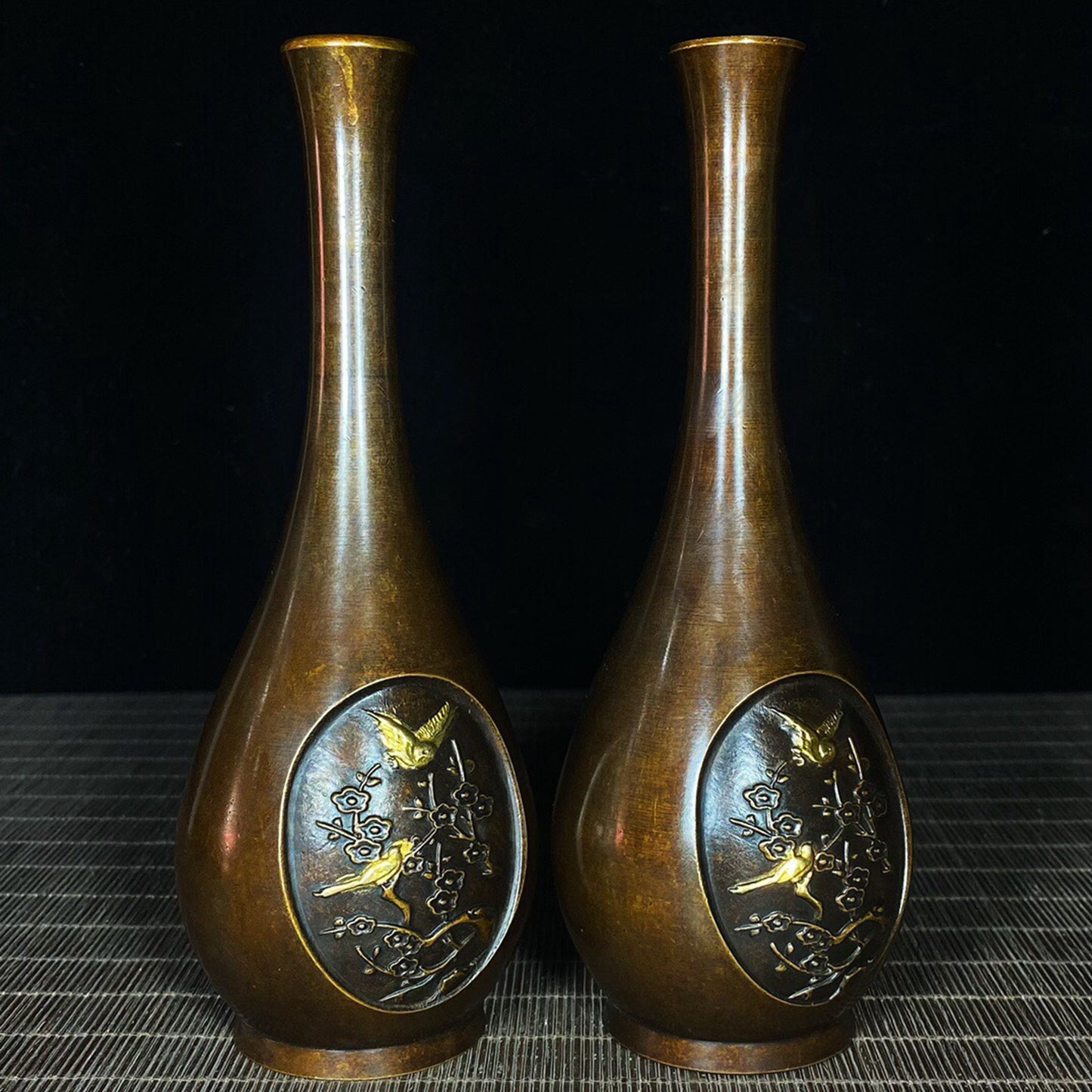 A pair of Chinese antique pure copper joyous eyebrow shaped vases