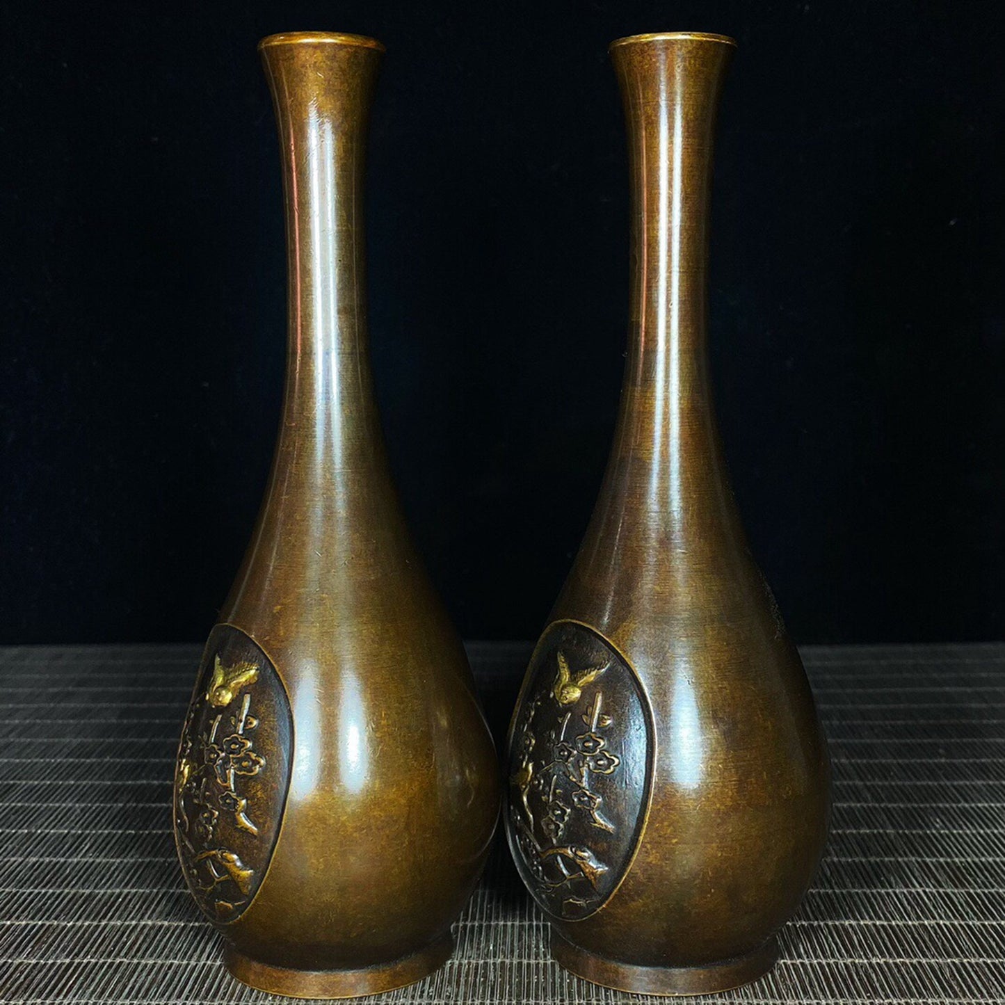 A pair of Chinese antique pure copper joyous eyebrow shaped vases