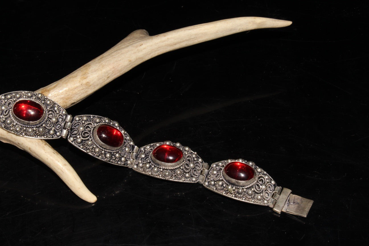 Antique collection: white copper wire inlaid with zircon gemstone bracelet, bracelet, bracelet