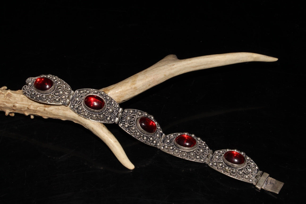 Antique collection: white copper wire inlaid with zircon gemstone bracelet, bracelet, bracelet