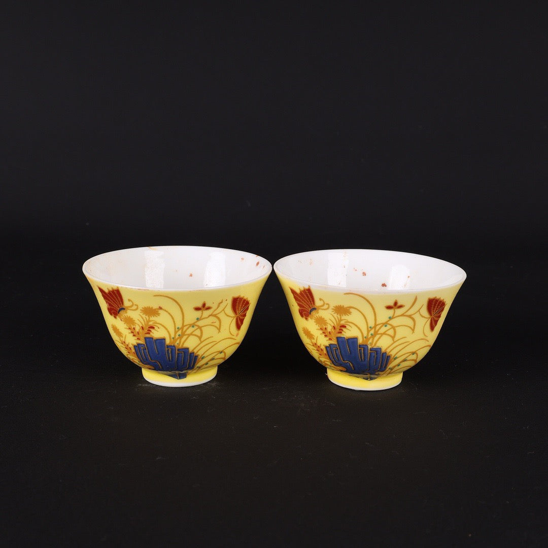 A pair of Chinese antique pink autumn cups