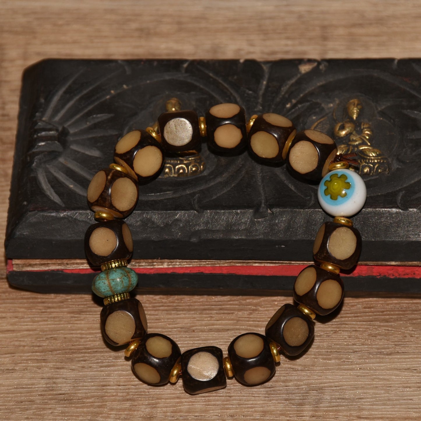 Early collection of Xizang Bodhi with green pine colored glass beads bracelet
