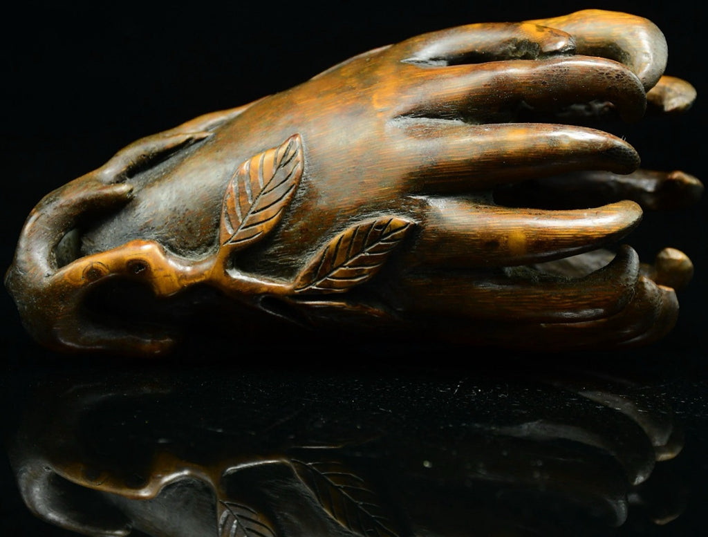 Bamboo carved Buddha's hand ornaments