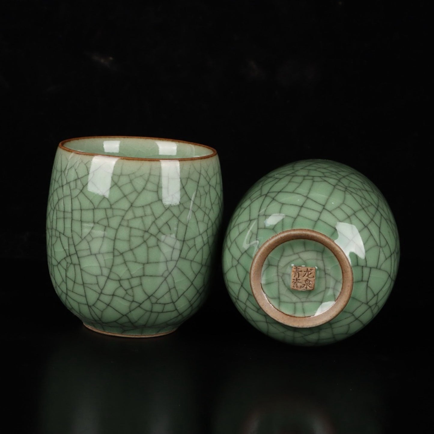 Green glazed open sheet deep mouth cup