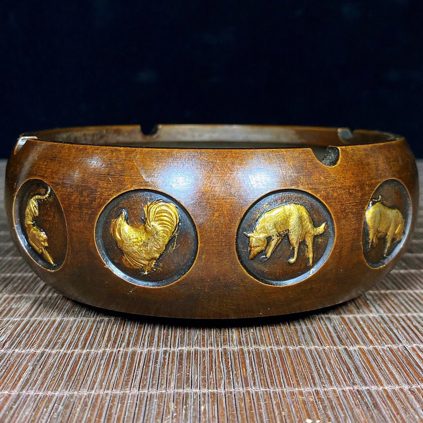 Chinese antique pure copper twelve zodiac animals ashtray and pen wash