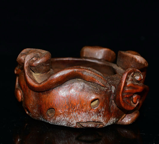 Bamboo carved Lingzhi brush wash ornaments