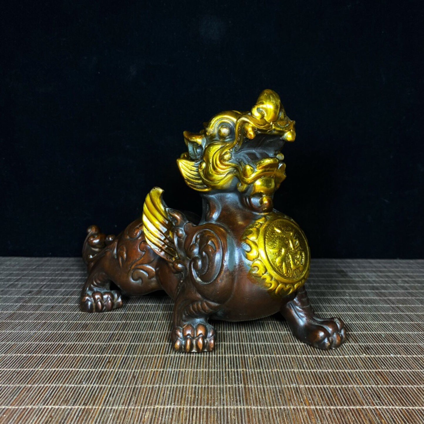 A pair of Chinese antique pure copper pixiu