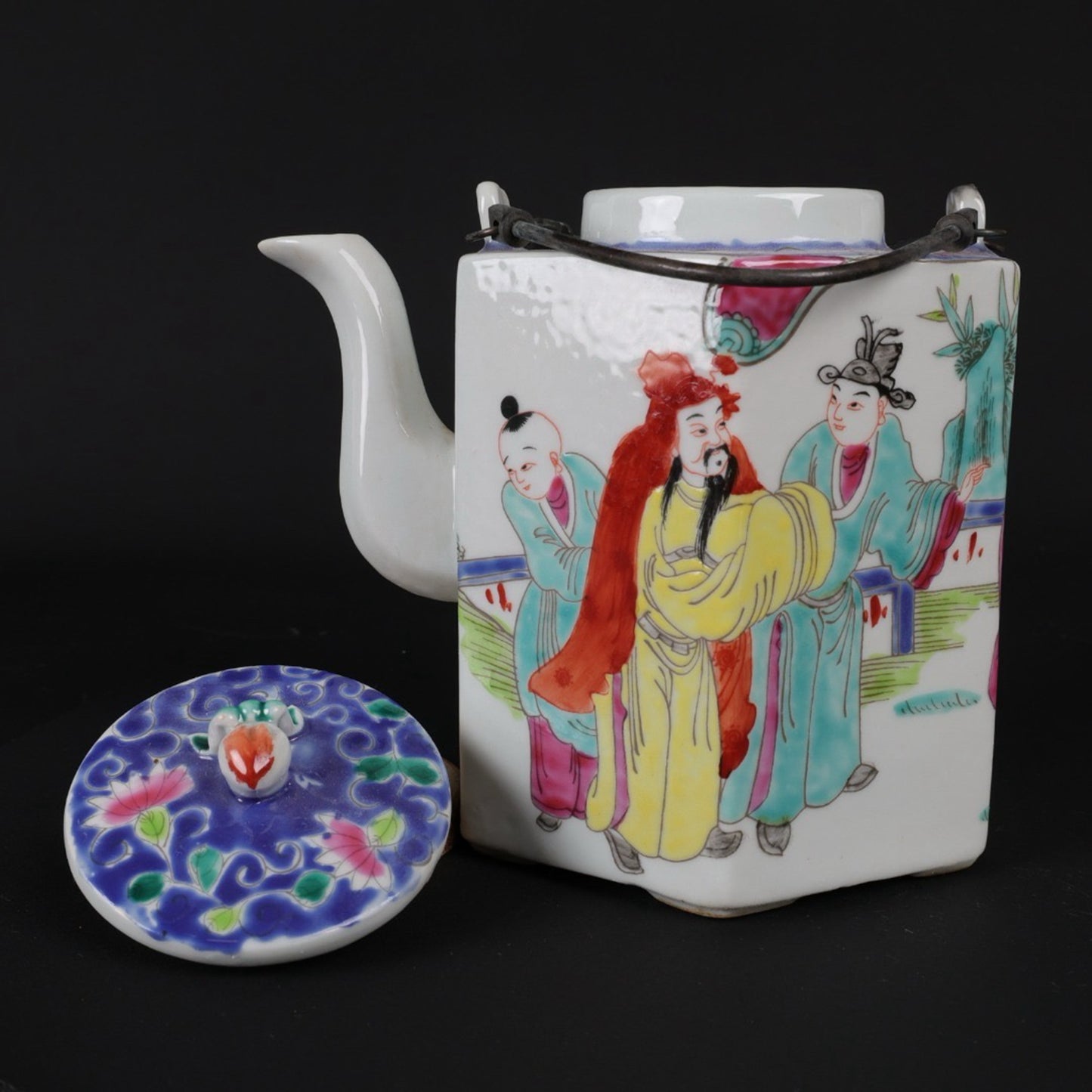 Pink character story pattern hexagonal Qiao Liang teapot