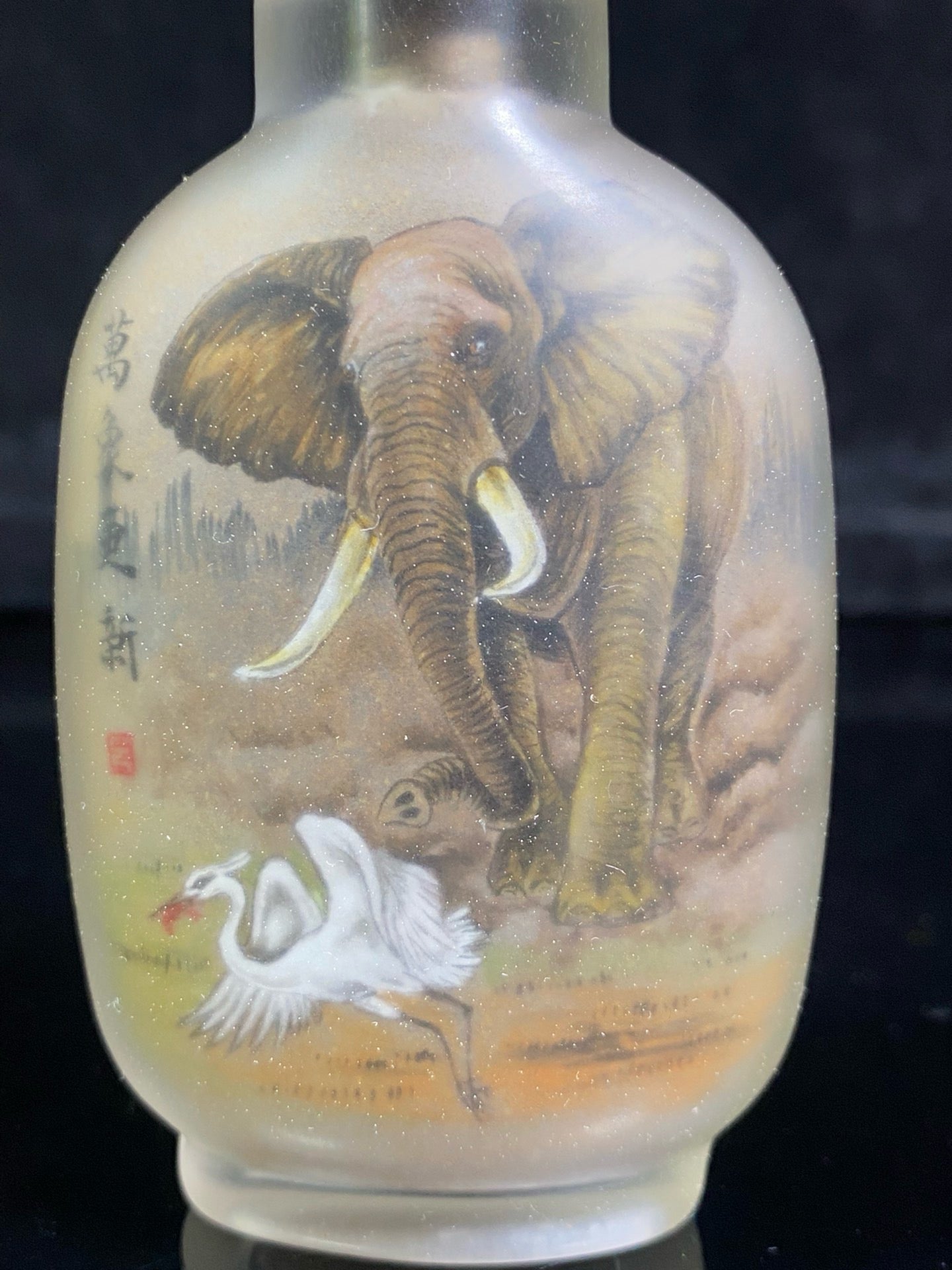 Chinese antique glass inner painted snuff bottle