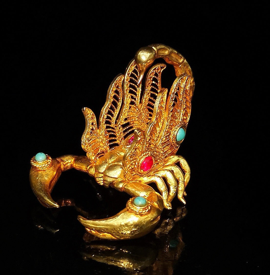 Copper gilded genuine gold inlaid with gemstones Scorpion