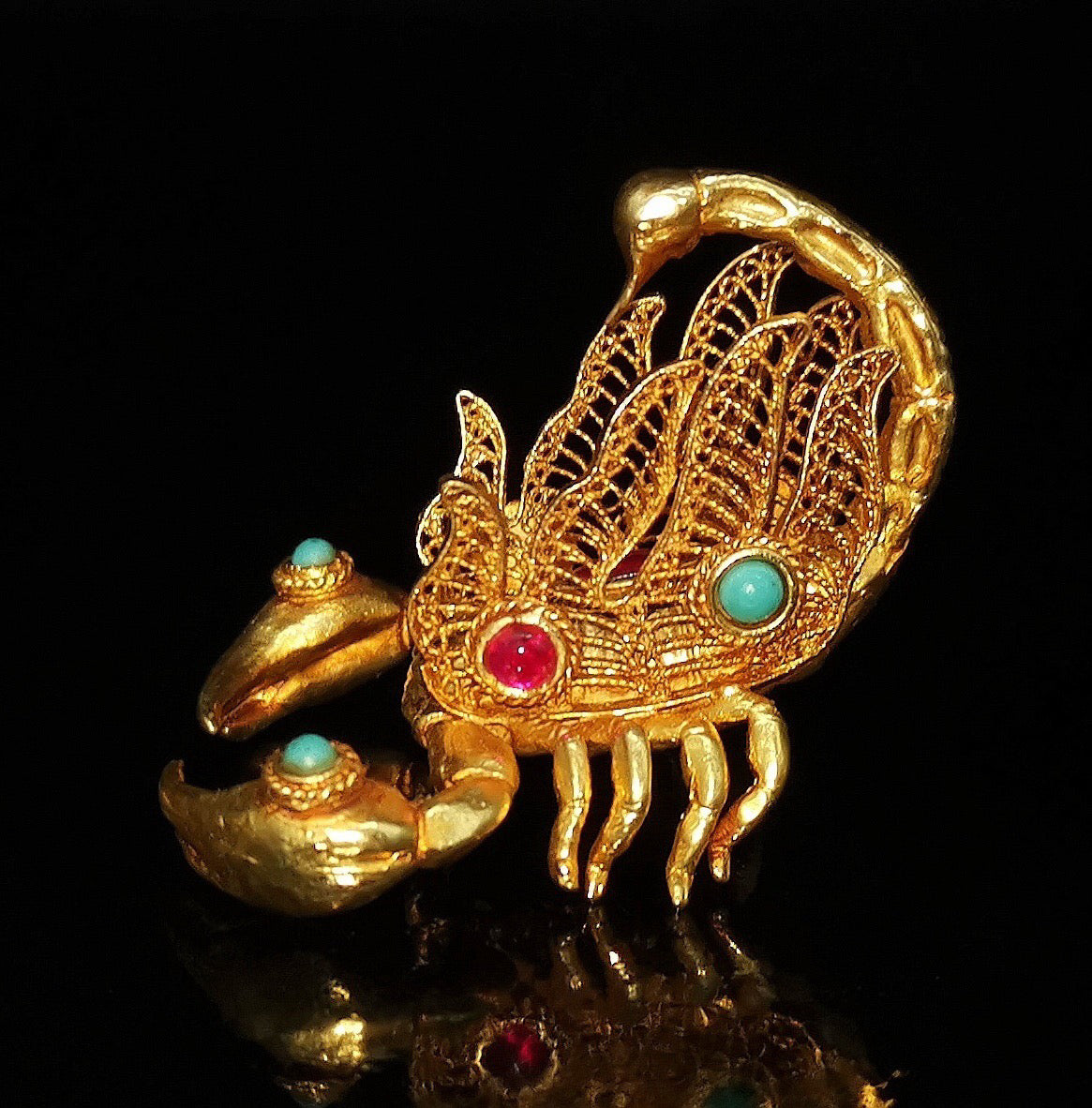 Copper gilded genuine gold inlaid with gemstones Scorpion