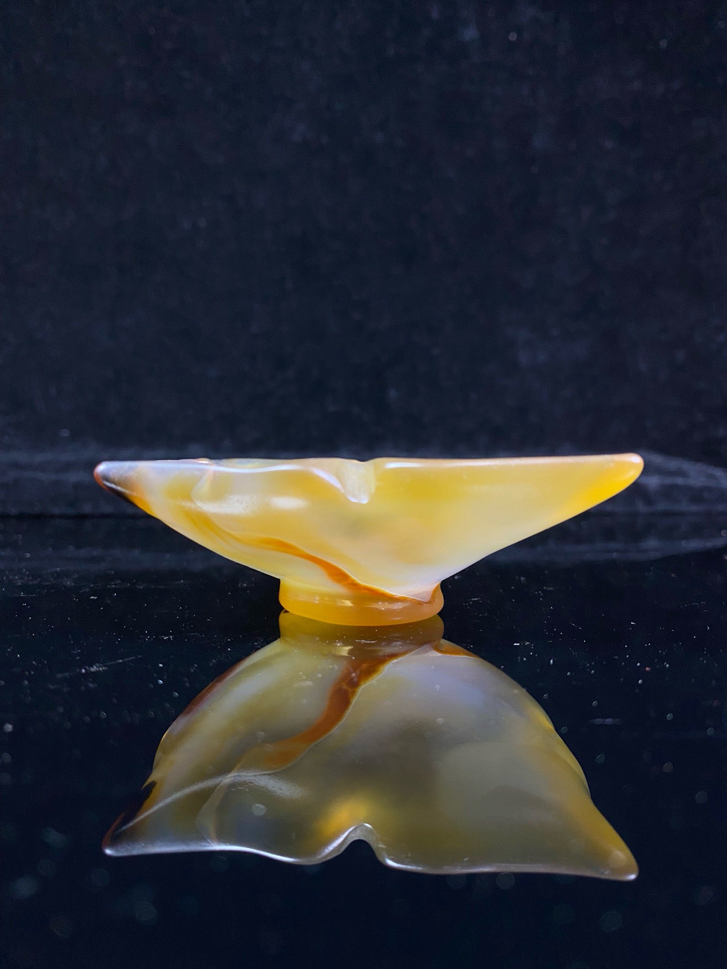 Chinese antique agate lace shaped small cup pen wash