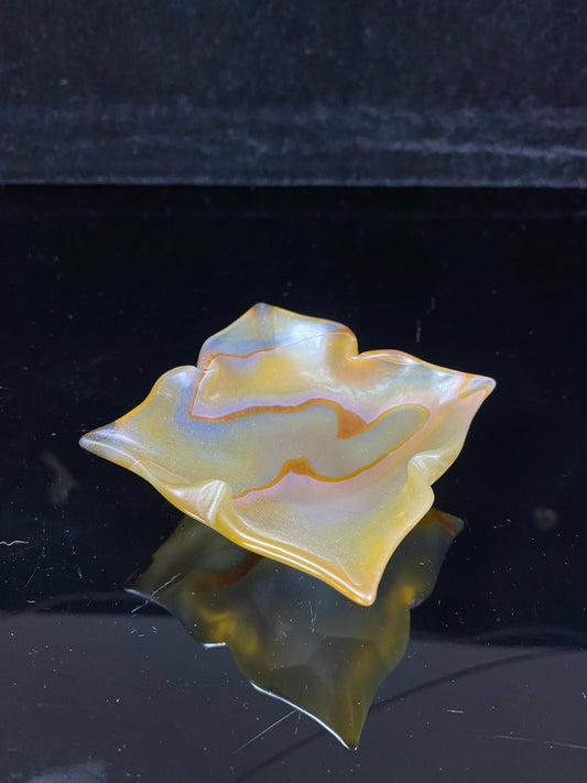 Chinese antique agate lace shaped small cup pen wash