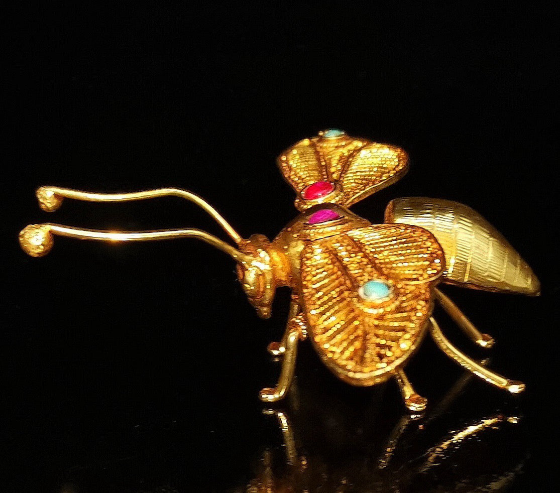 Copper gilded true gold inlaid with gemstone bees