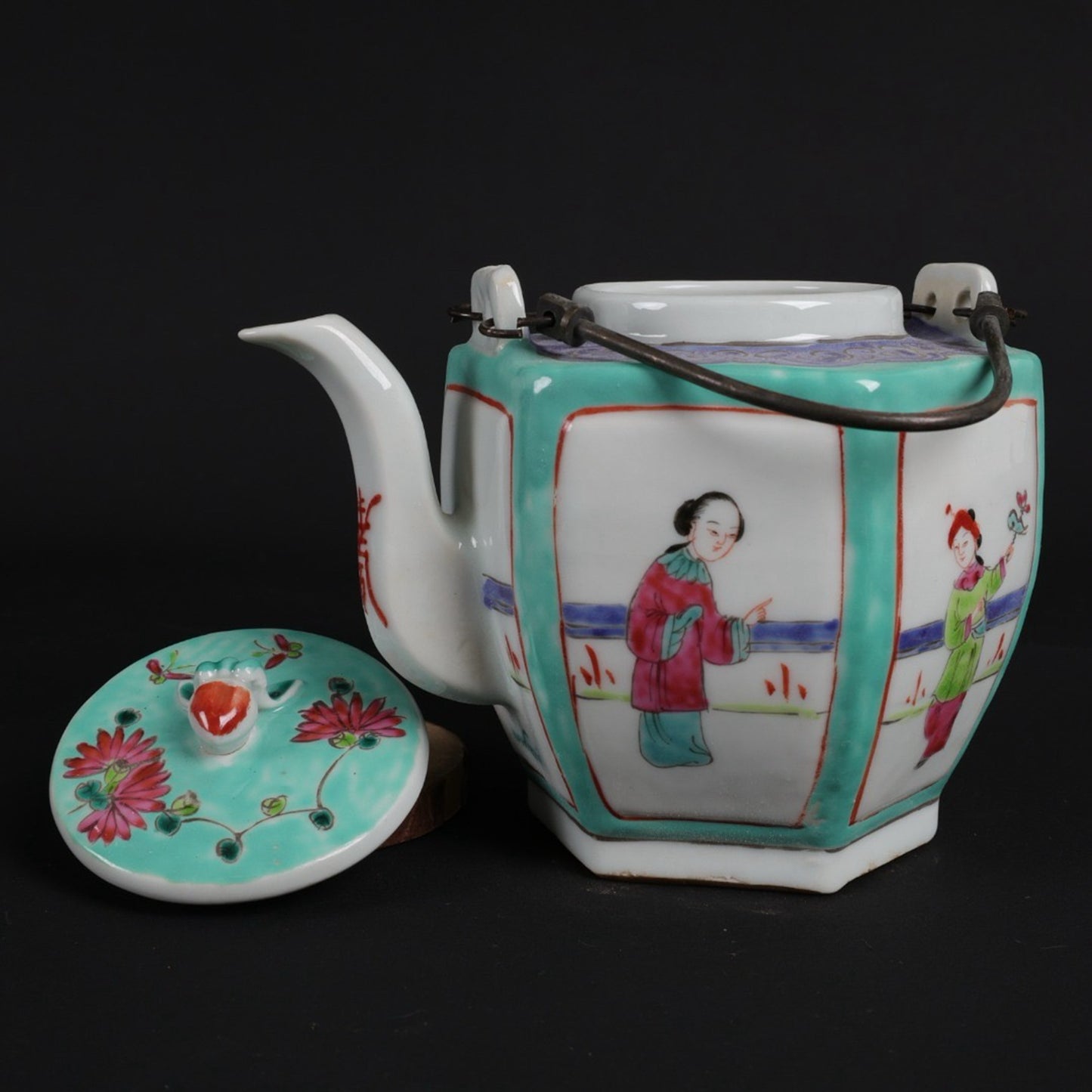 Pink painted window maiden picture with hexagonal lifting beam teapot