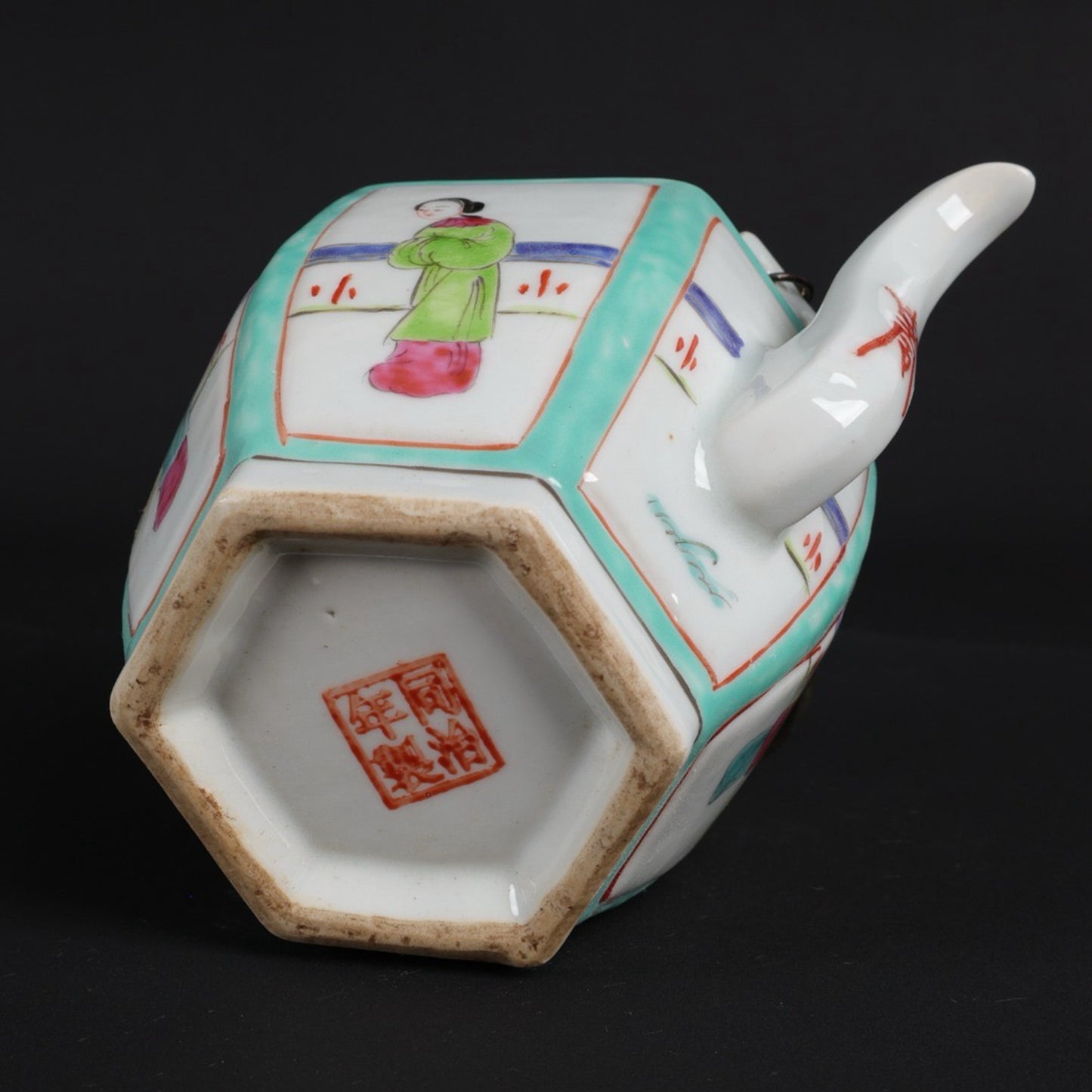 Pink painted window maiden picture with hexagonal lifting beam teapot