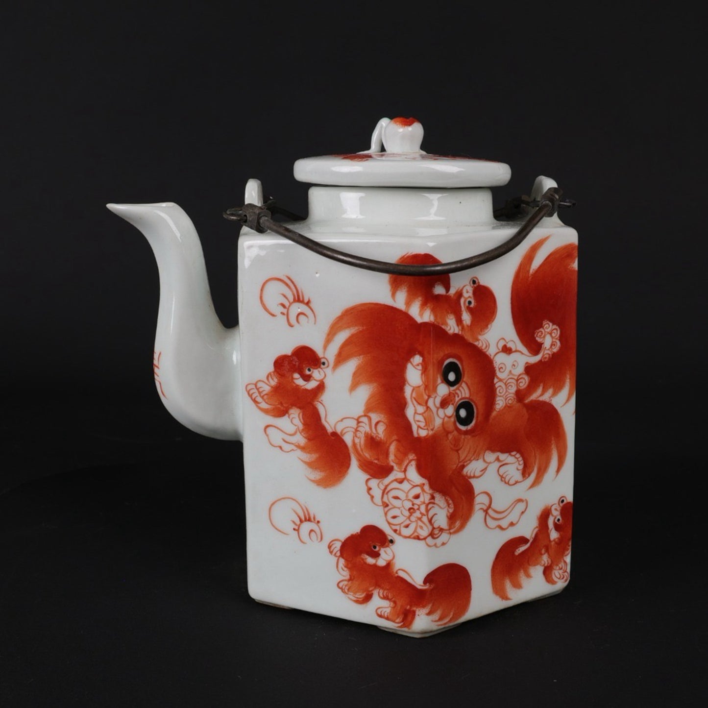 Pink Taishi Shaobao Pattern Hexagonal Qiao Liang Pot