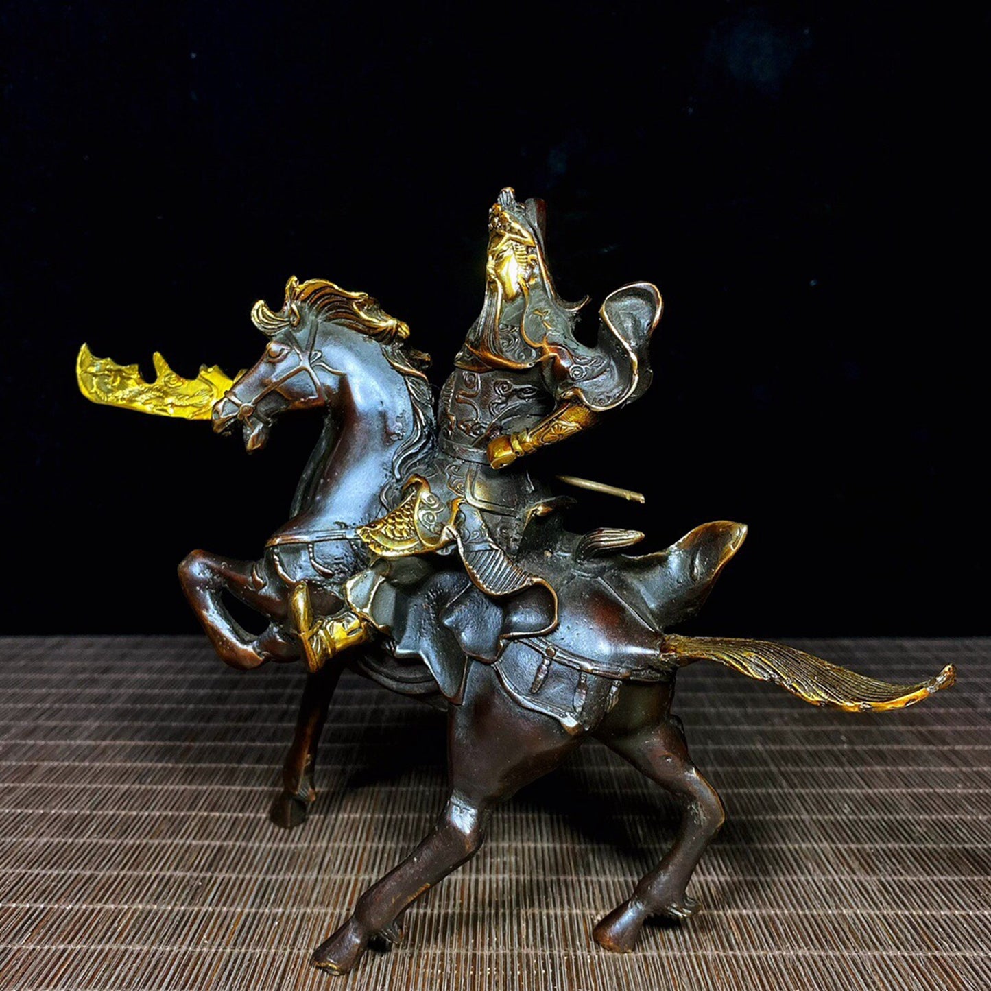 Chinese antique pure copper warhorse Guan Gong