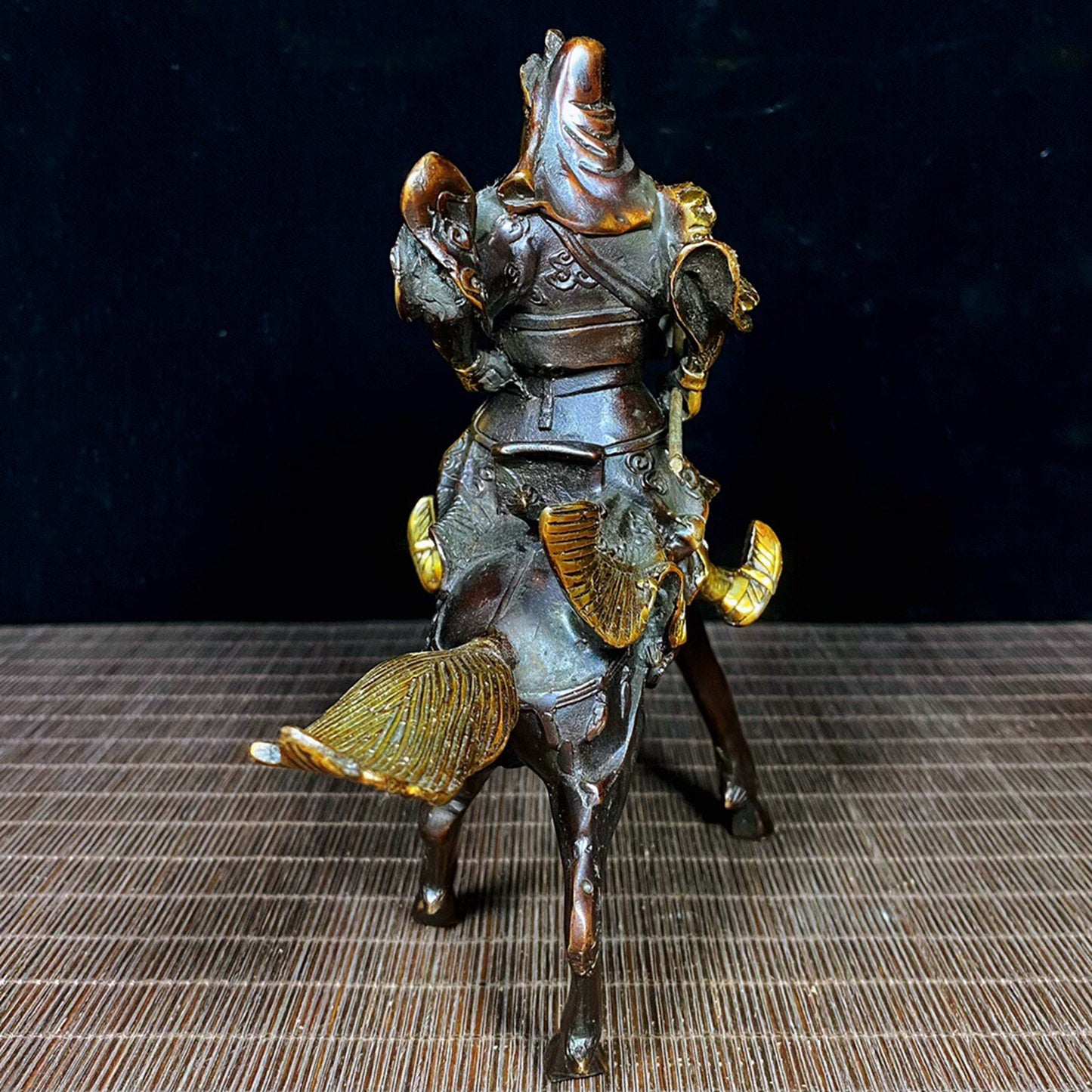 Chinese antique pure copper warhorse Guan Gong