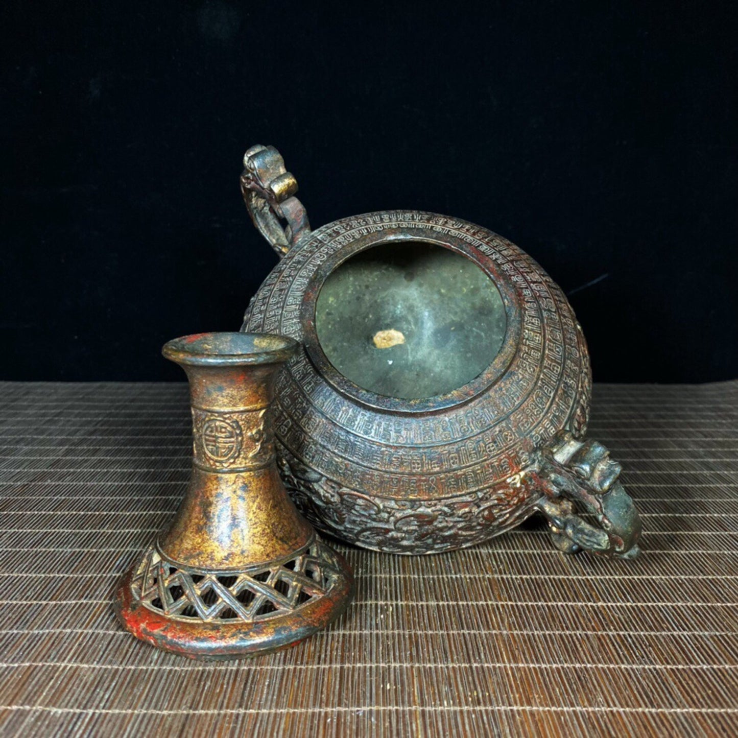Chinese antique pure copper hundred blessings and longevity character incense burner