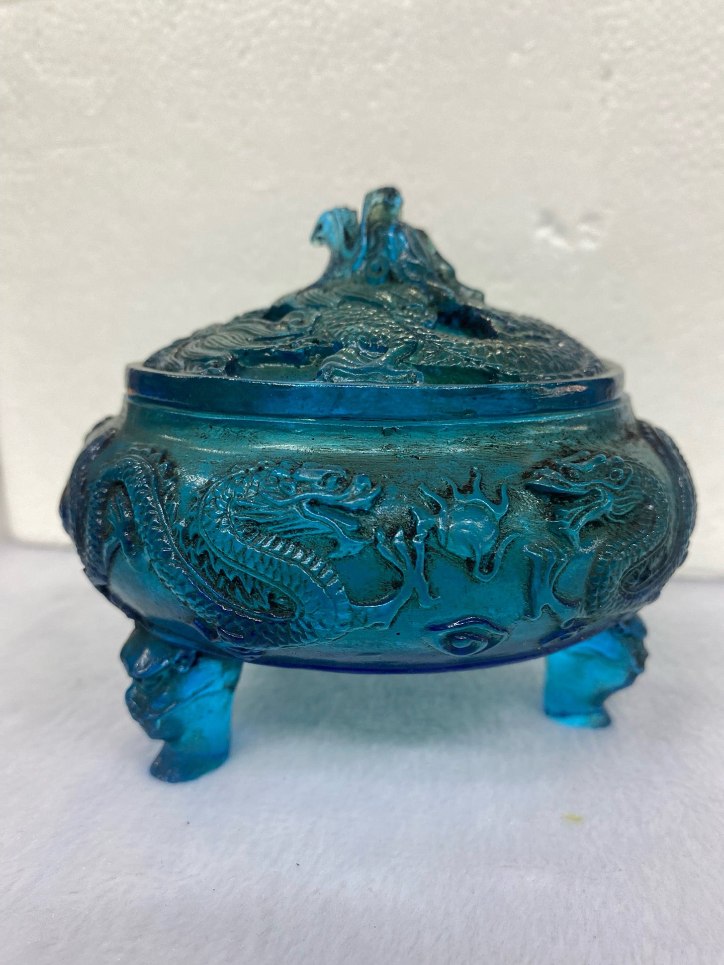 Chinese Antique Glass Three legged Hollow Dragon Pattern Aromatherapy Stove