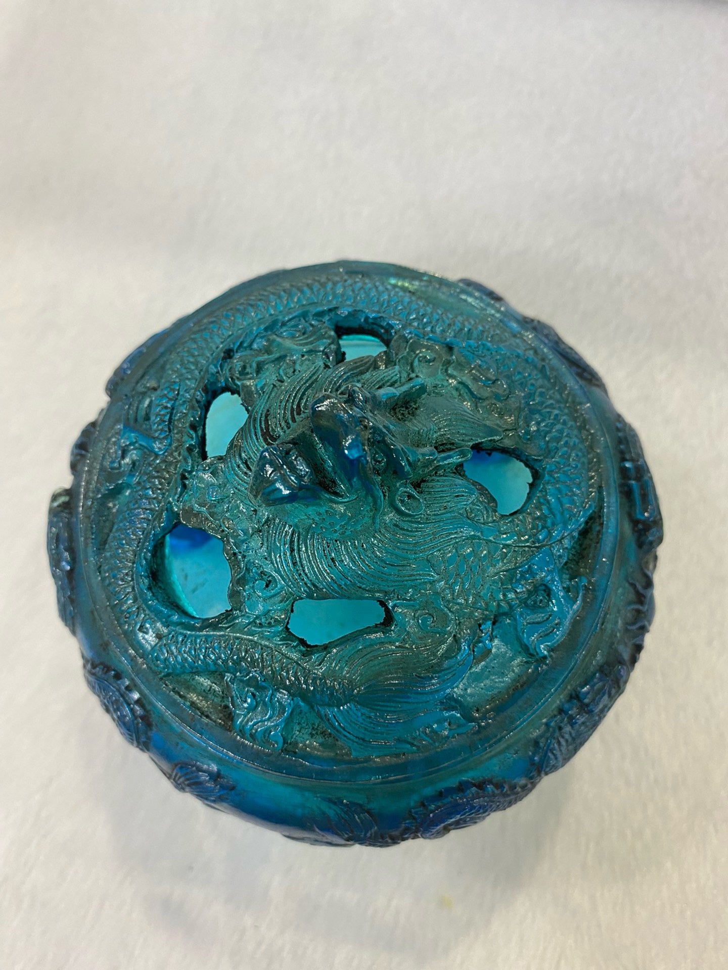 Chinese Antique Glass Three legged Hollow Dragon Pattern Aromatherapy Stove