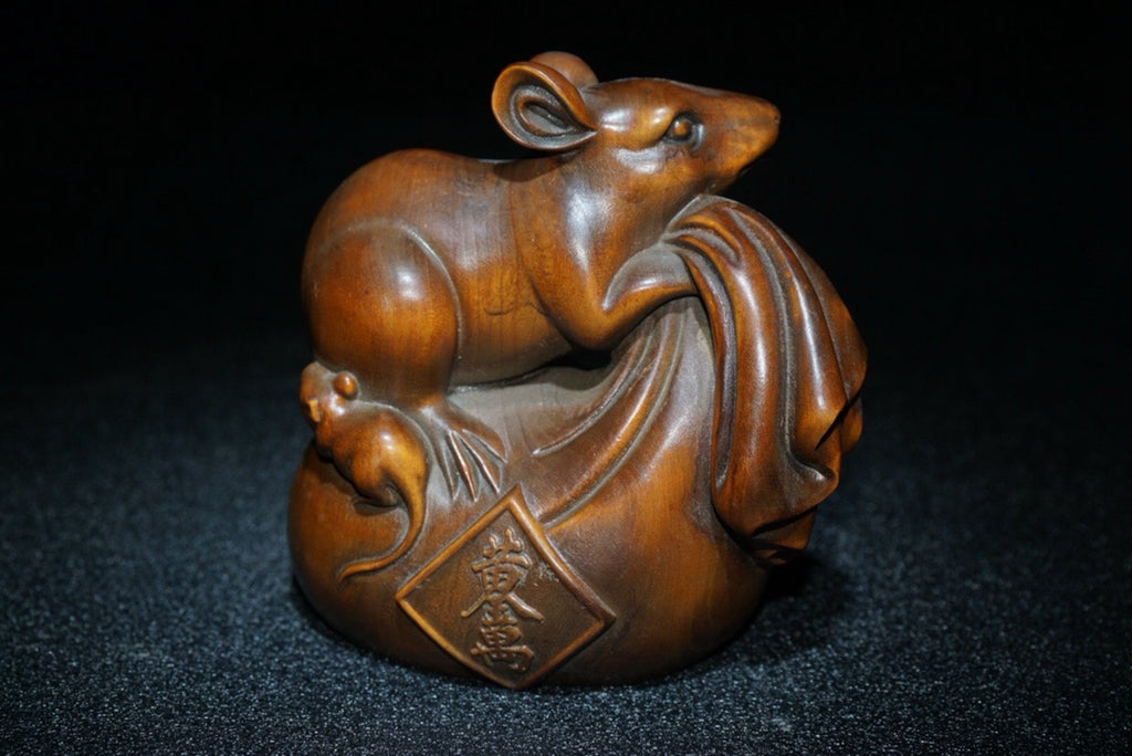 Huangyangmu finely carved golden kangaroo