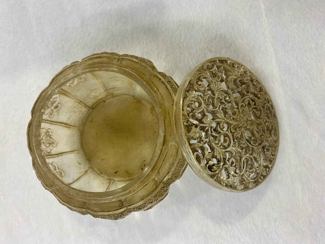 Chinese antique glazed hollowed out melon petal shaped aromatherapy stove
