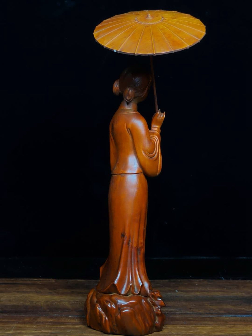 Huangyangmu Jinggong Woodcarving Umbrella Beauty