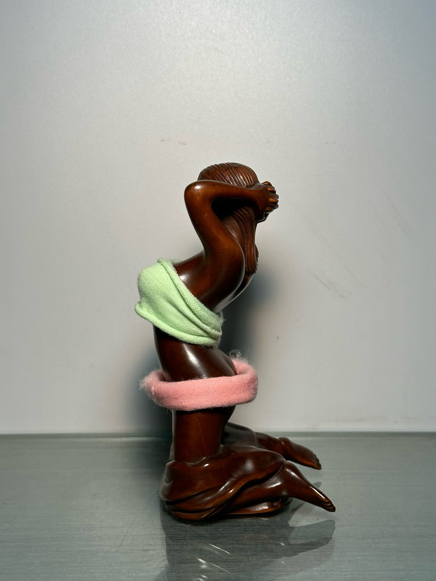 Chinese antique boxwood kneeling beauty