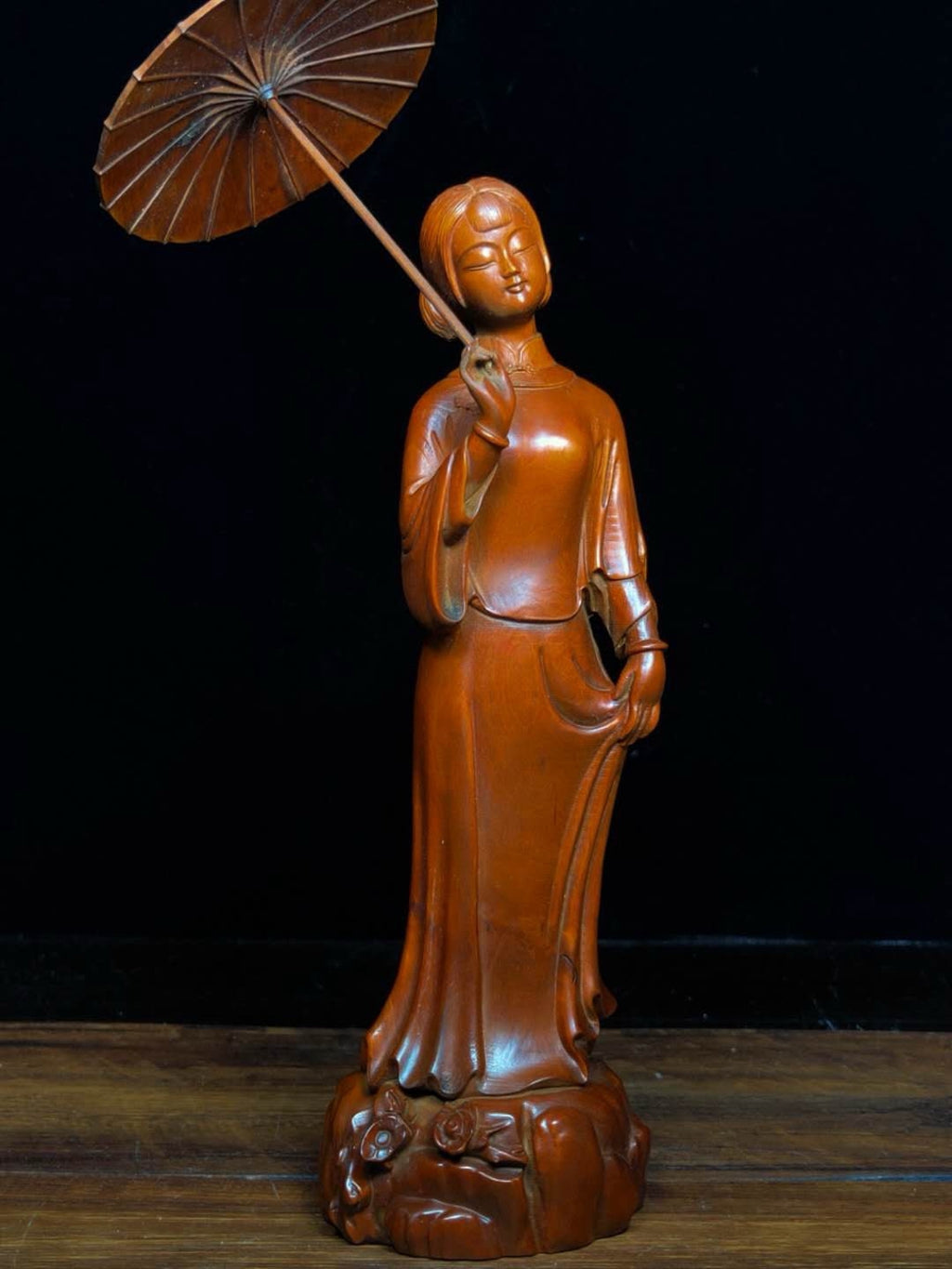 Huangyangmu Jinggong Woodcarving Umbrella Beauty