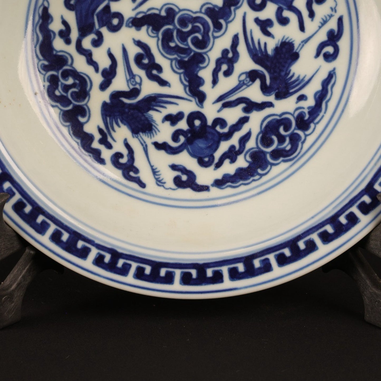 Blue and white crane pattern appreciation plate