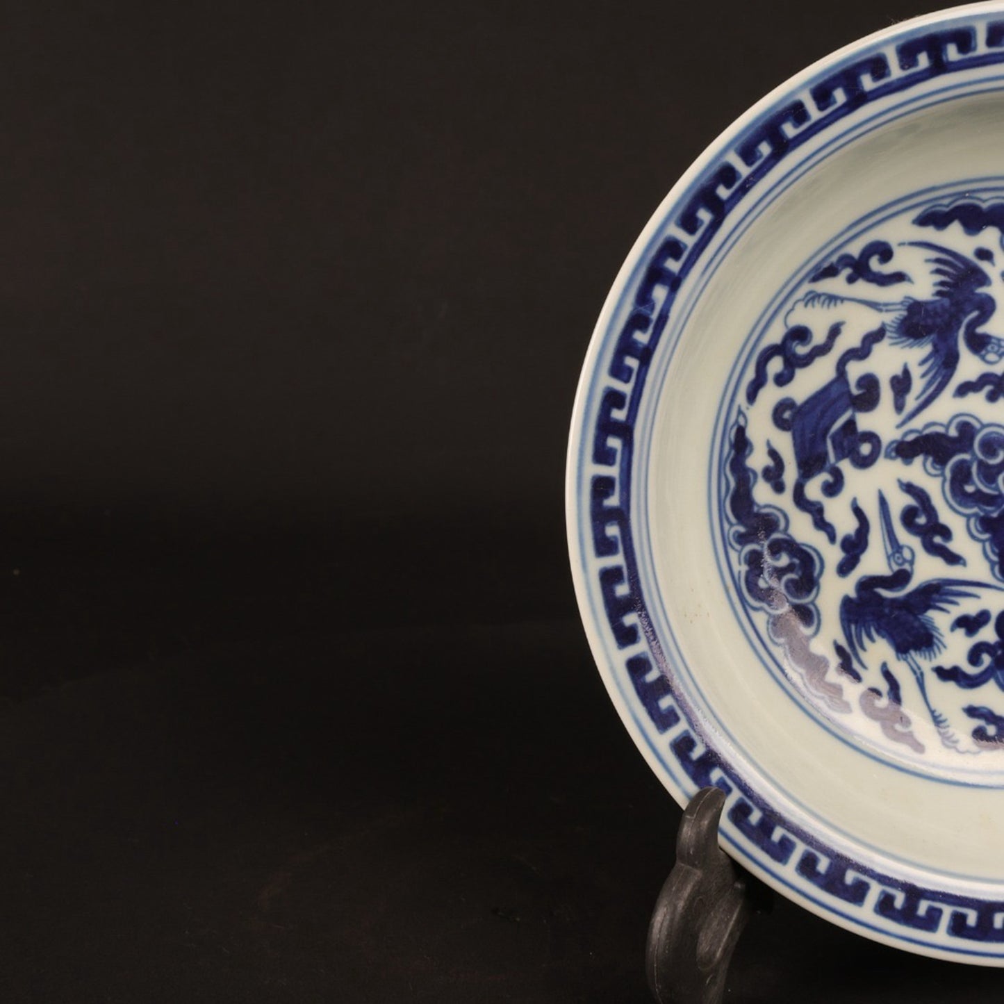 Blue and white crane pattern appreciation plate