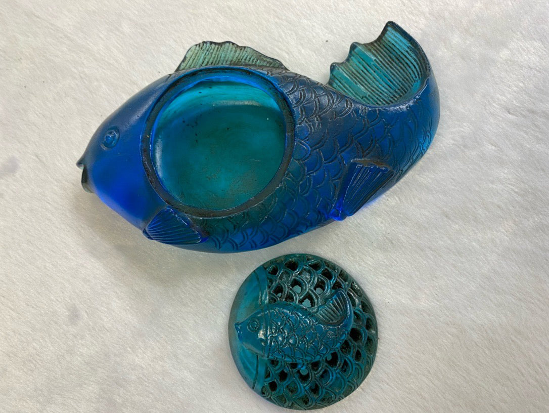 Chinese antique glass fish shaped pen wash